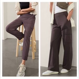 Athleta Brooklyn Heights Cargo Pants 4 Shale